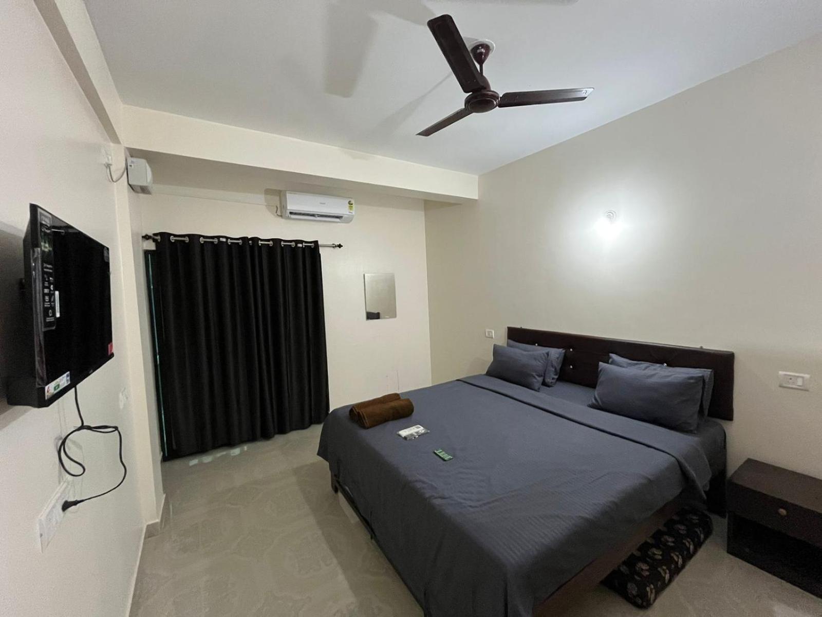 Hotel Saffron Baga Exterior foto